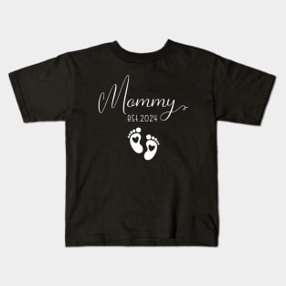Mommy Est 2024 Mommy To Be New Mom Pregnancy Kids T-Shirt